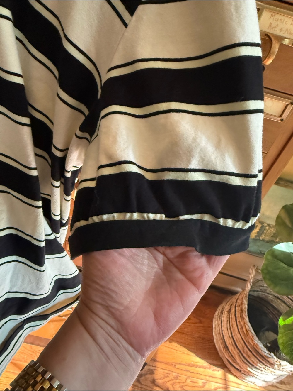 Dokotoo 2X Striped Crewneck Tee - Black & Cream stretch - Picture 4 of 11